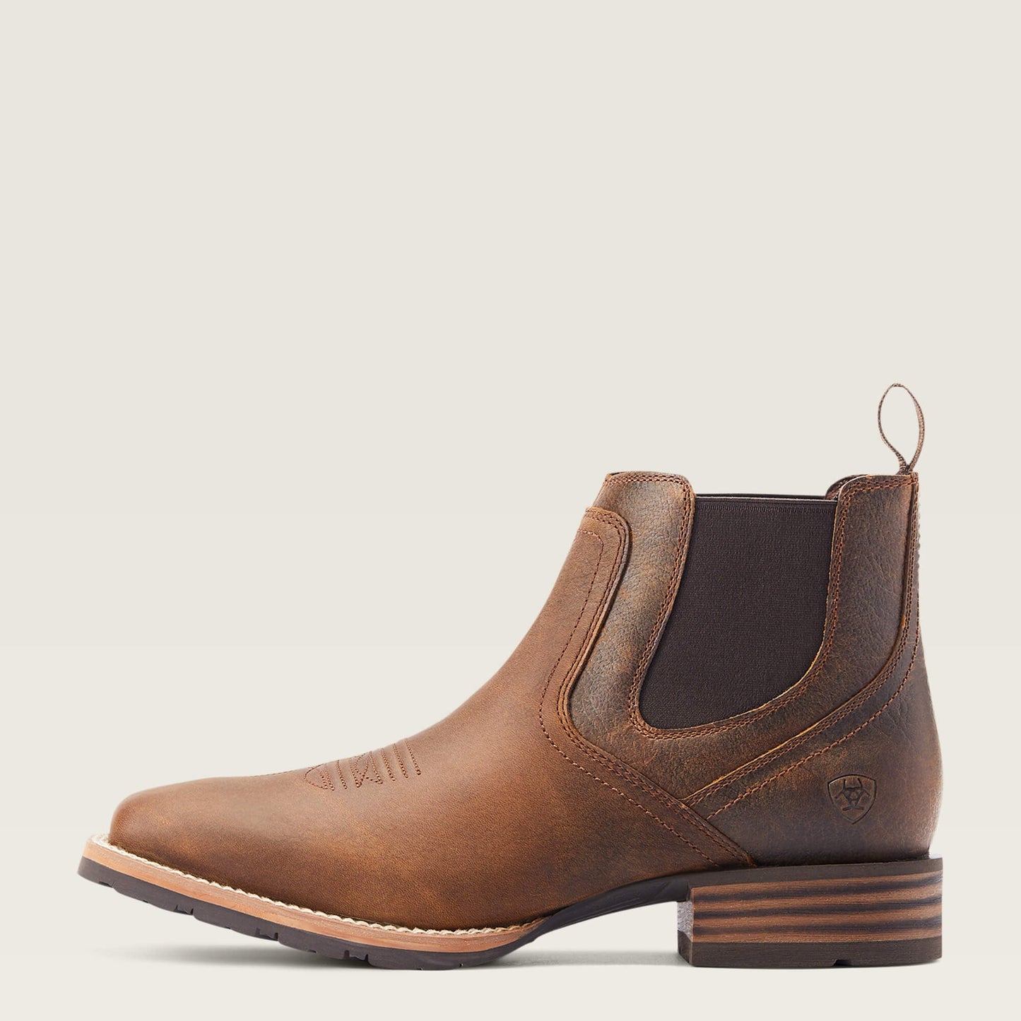 Hybrid Low Boy Wide Square Toe Chelsea Boot