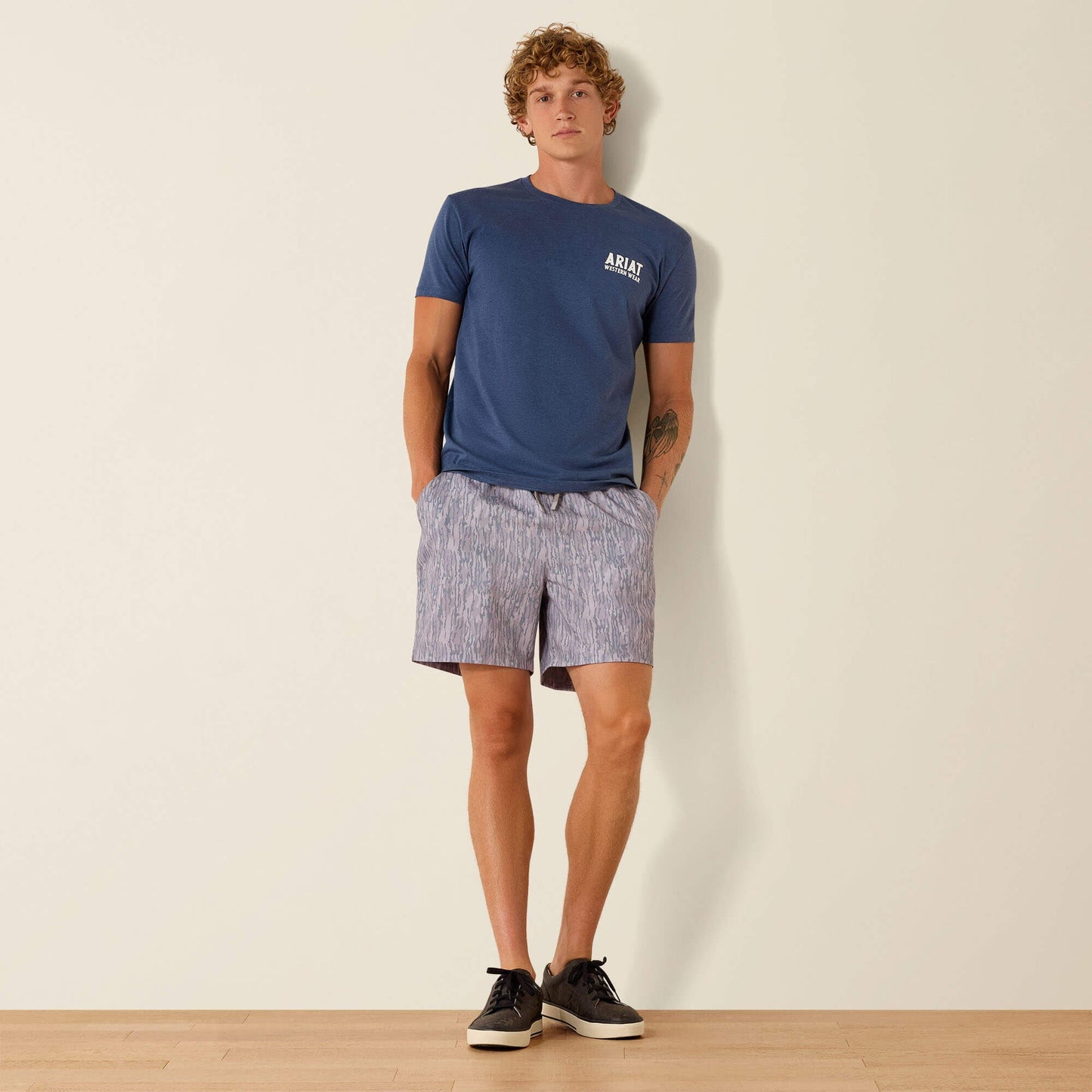 Ariat Outline Shop T-Shirt