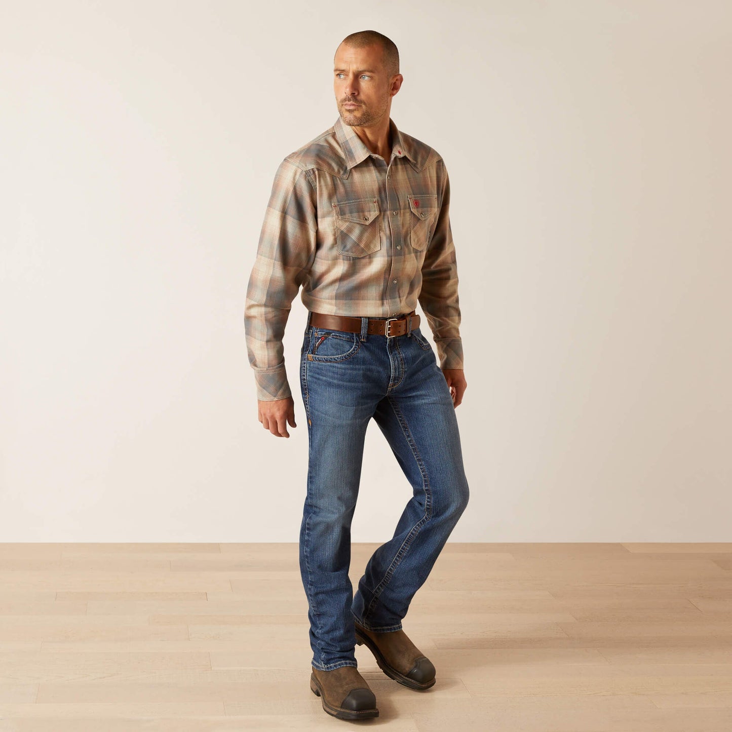FR M5 Basic Straight Leg Jean