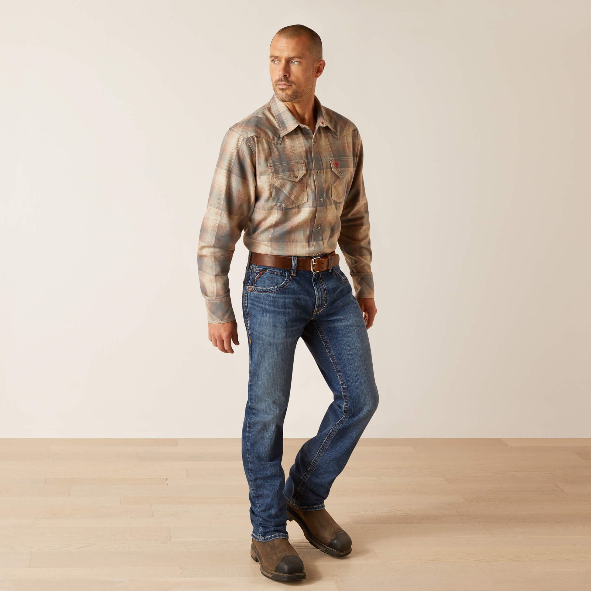 FR M5 Basic Straight Leg Jean