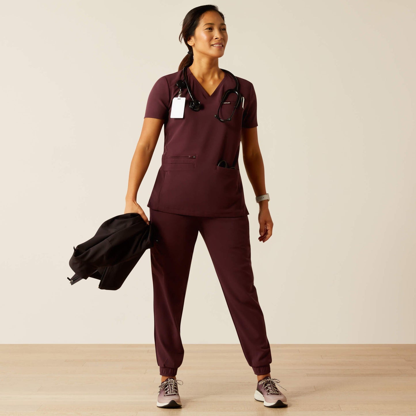 Clara 6 Pocket Scrub Top