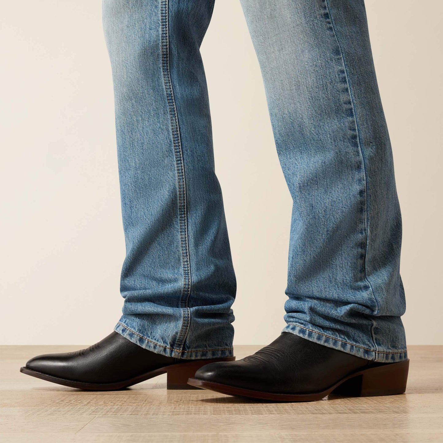 M5 Straight Gilroy Straight Leg Jean