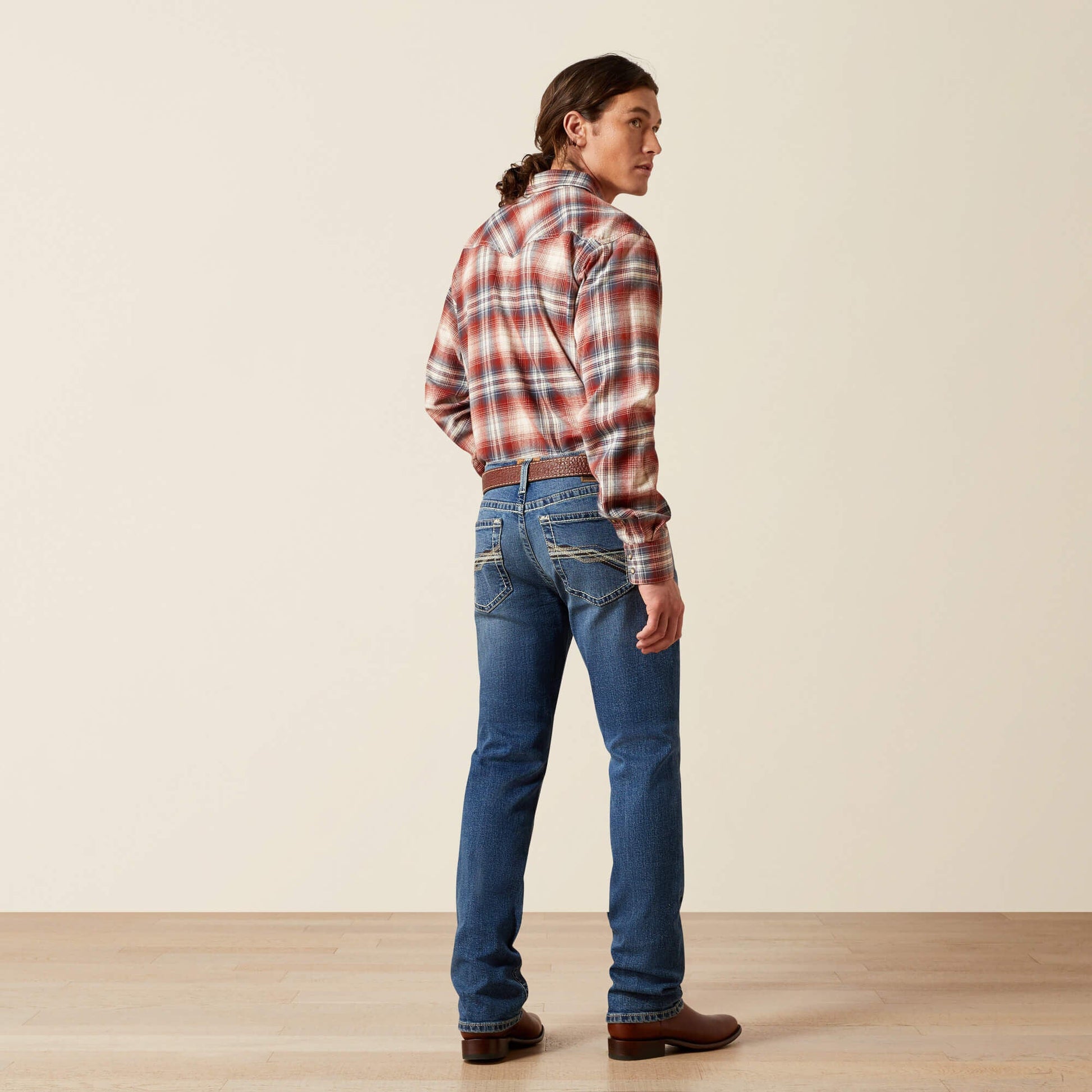 M8 Modern Dean Straight Leg Jean