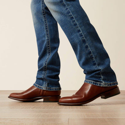 M8 Modern Dean Straight Leg Jean