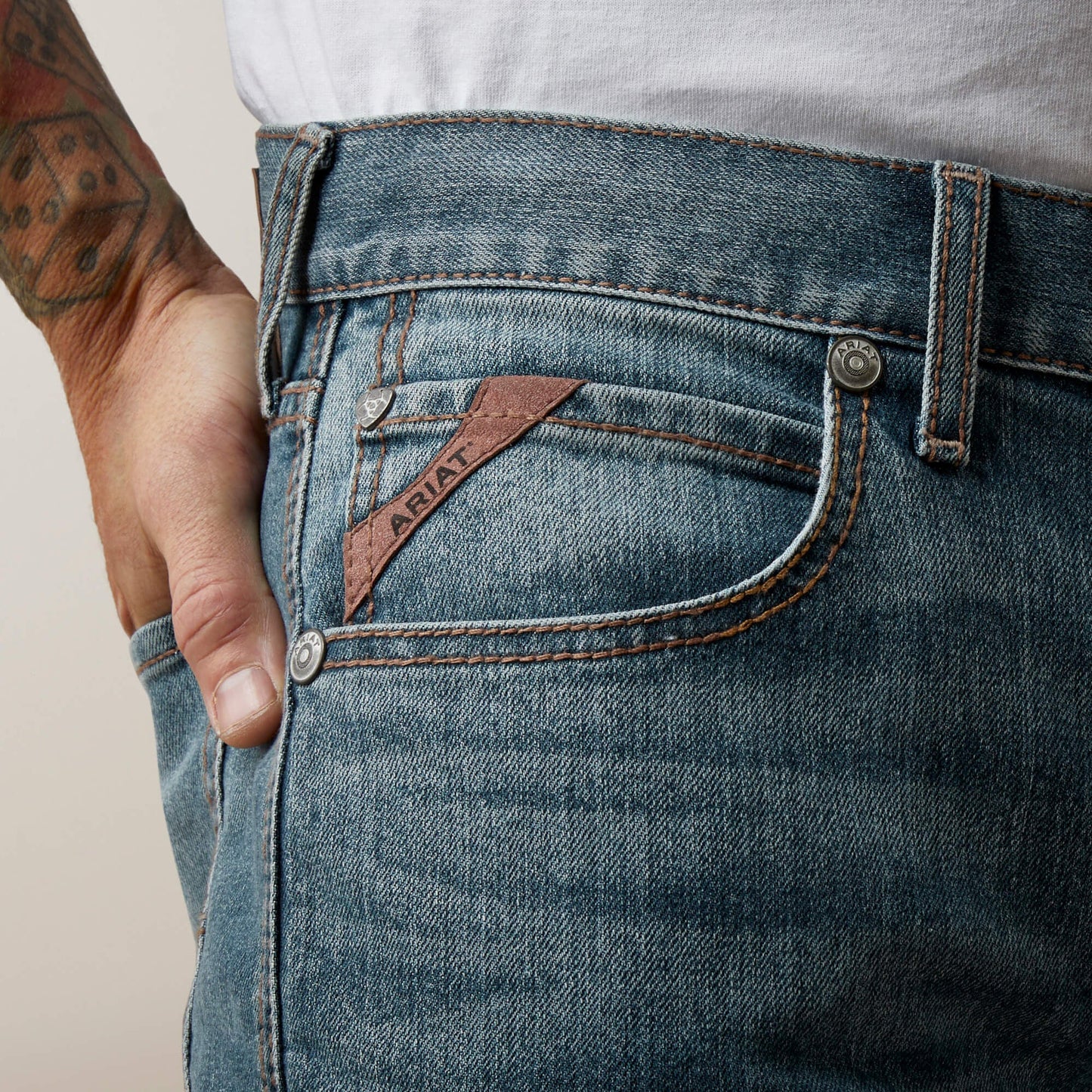 M5 Straight Hansen Straight Jean